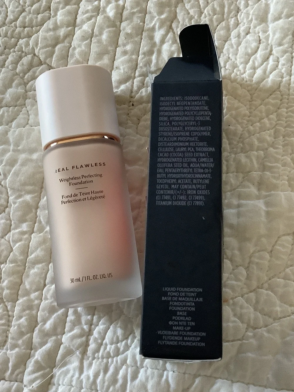 New Laura Mercier Real Flawless Weightless Perfecting Foundation - Silk (Light)